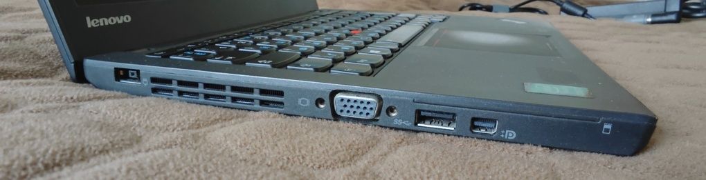 Ноутбук Lenovo x240 12.5" 1366x768 (i3 4030U, 4Gb DDR3L, 128Gb SSD)