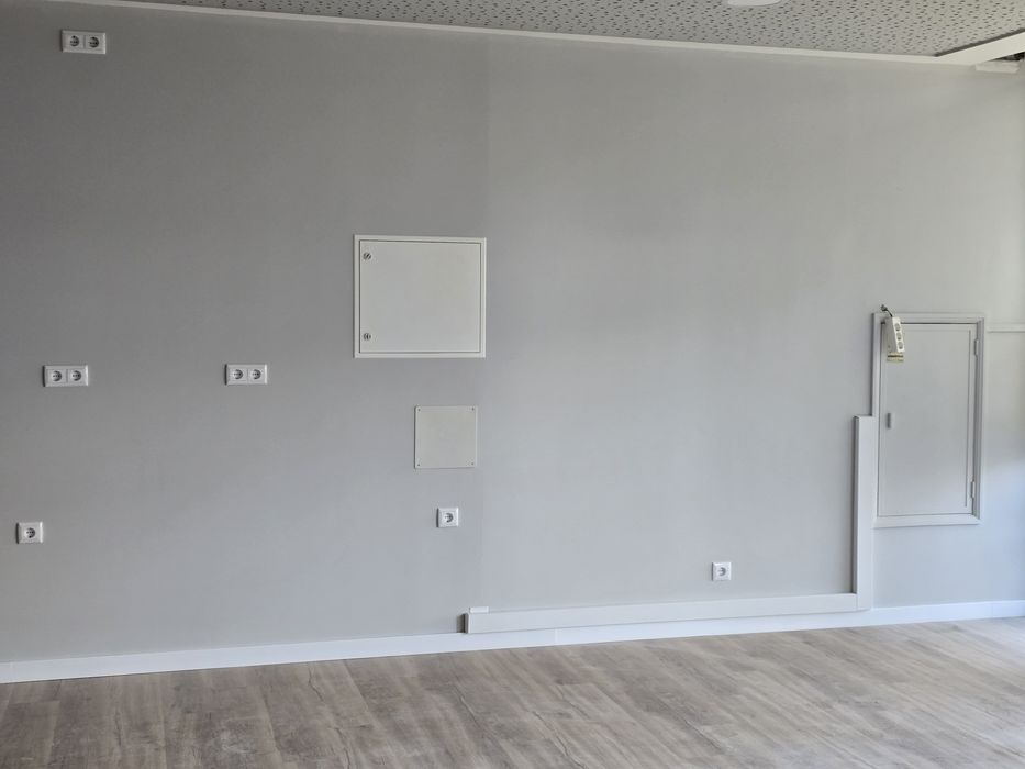 Loja 100m2  creixomil Guimarães