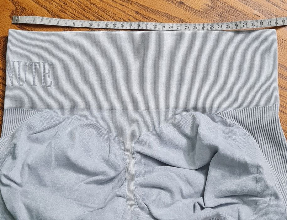 Legginsy push up  beżowe i grafitowe L