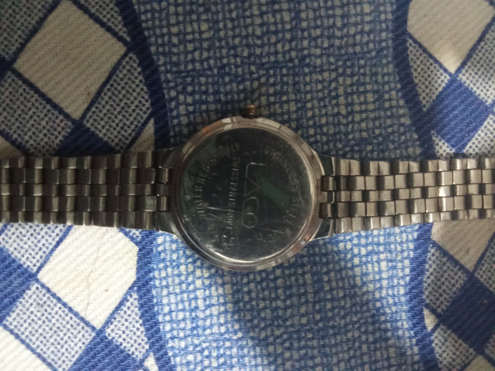 Vendo relógios apenas vendo os 4 juntos
