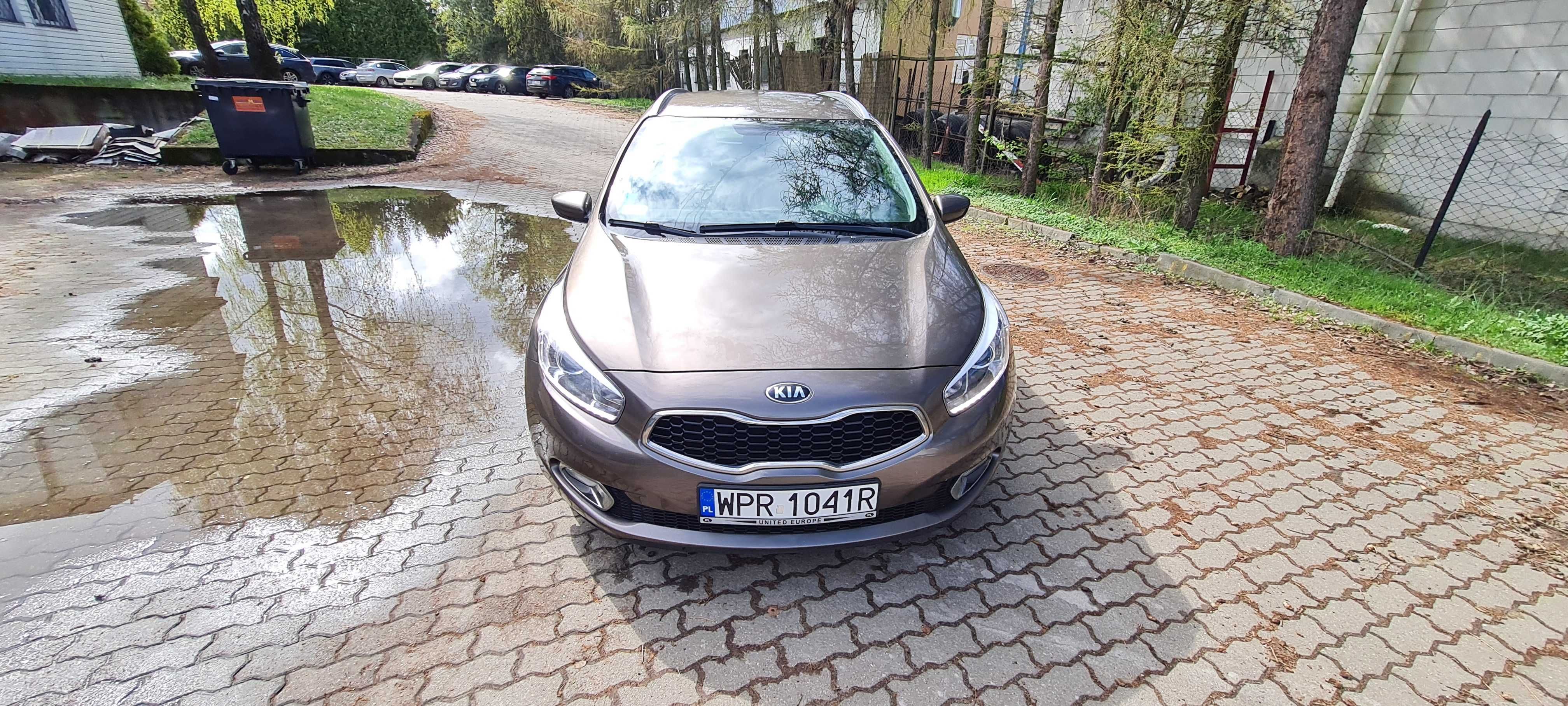 KIA CEED 2015R 246 000,  1,6 DIESEL