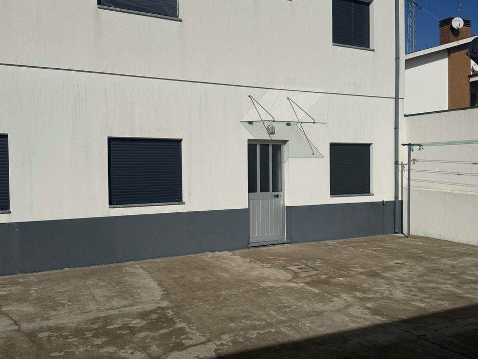 ALUGO T2 FOLGOSA - MAIA