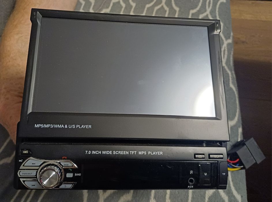 Radio samochodowe z ekranem,pilotem i bluetooth