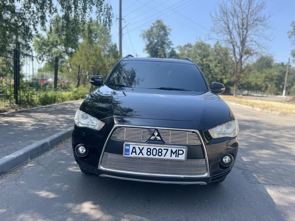 Mitsubishi outlander xl