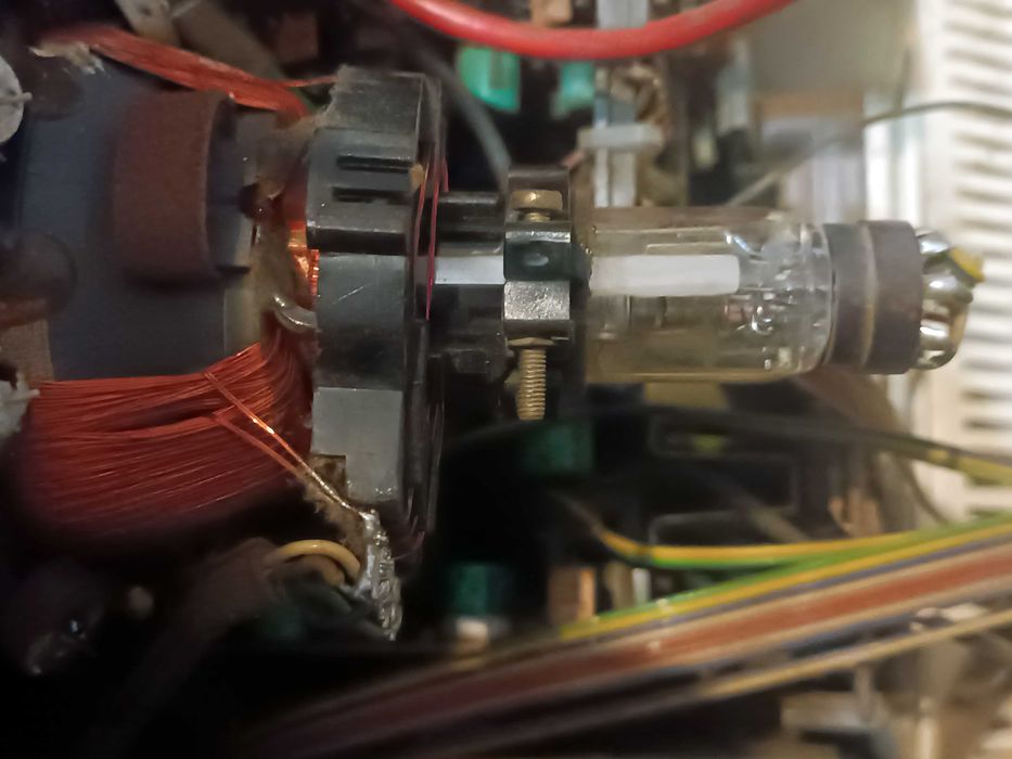 telewizor przenośmy NEPTUN 150M firmy Unitra Unimor PRL