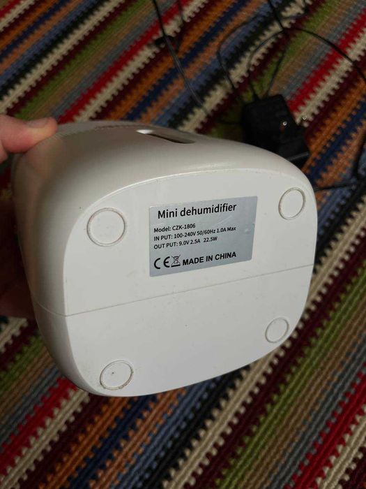 Міні осушувач повітря