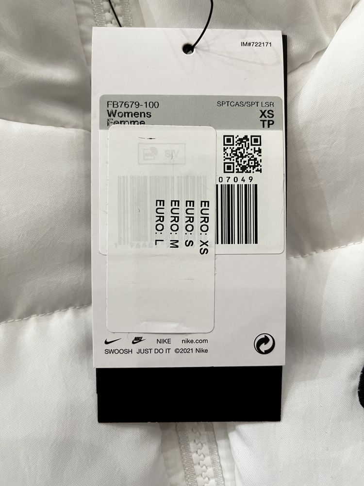 Безрукавка wmns nike nsw tf thrmr clsc vest