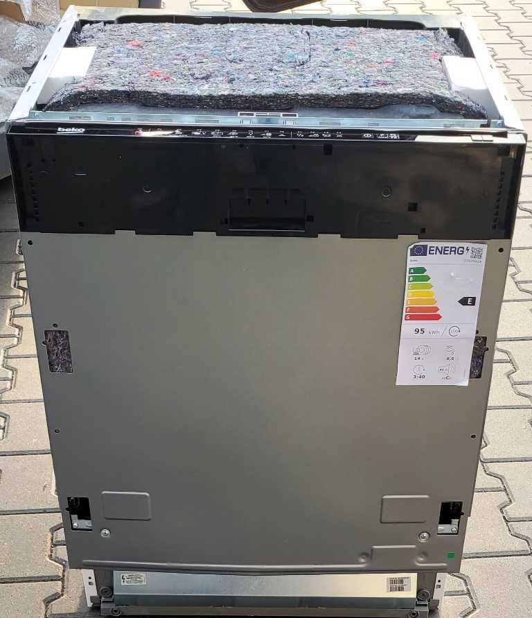Zmywarka BEKO DIN28424