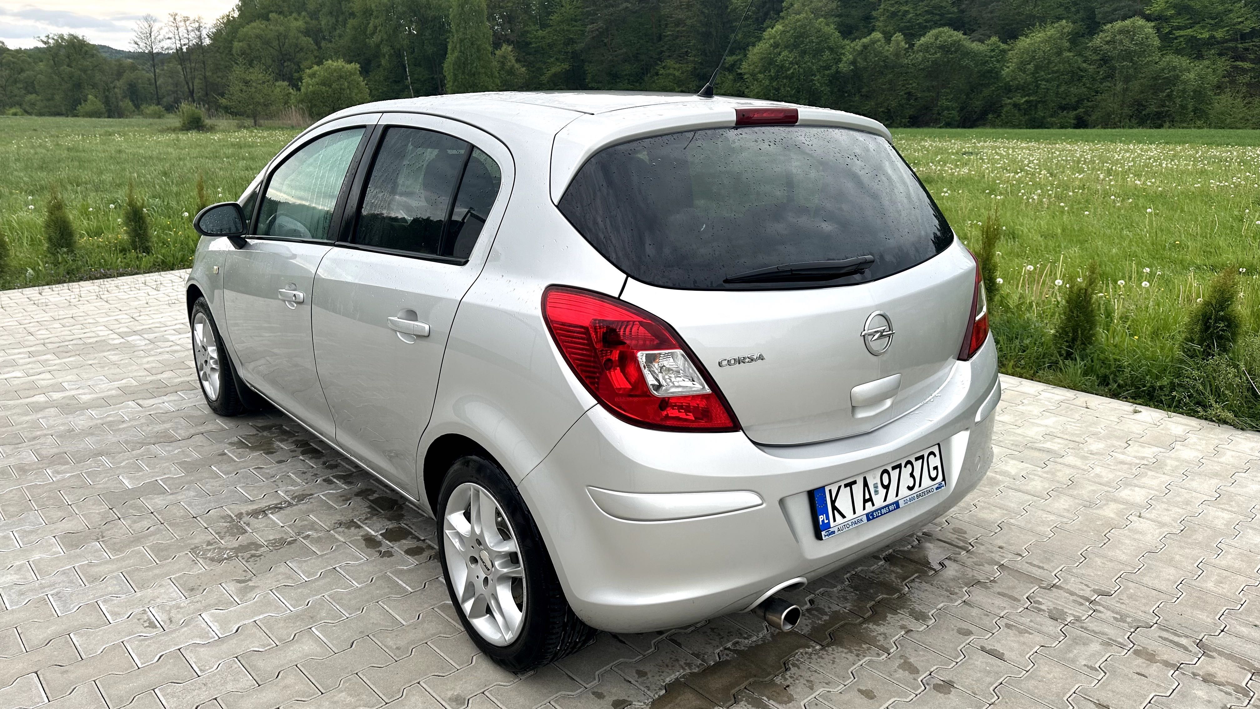Opel Corsa D 100KM + drugie alufelgi