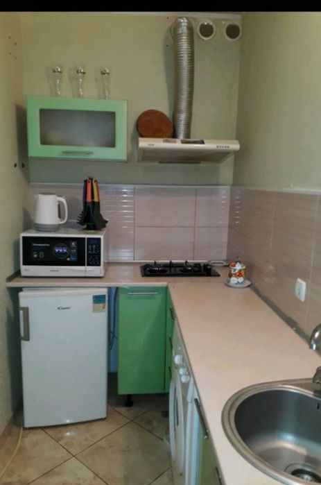 Сдам посуточно 1 комнатный домик  на Фонтане, 6.5станция