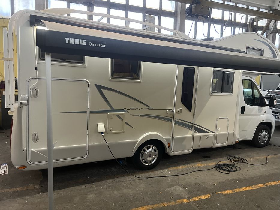 Markiza Thule Czarna 4,5m kaseta 5200 omnistor do kampera lub kempingu