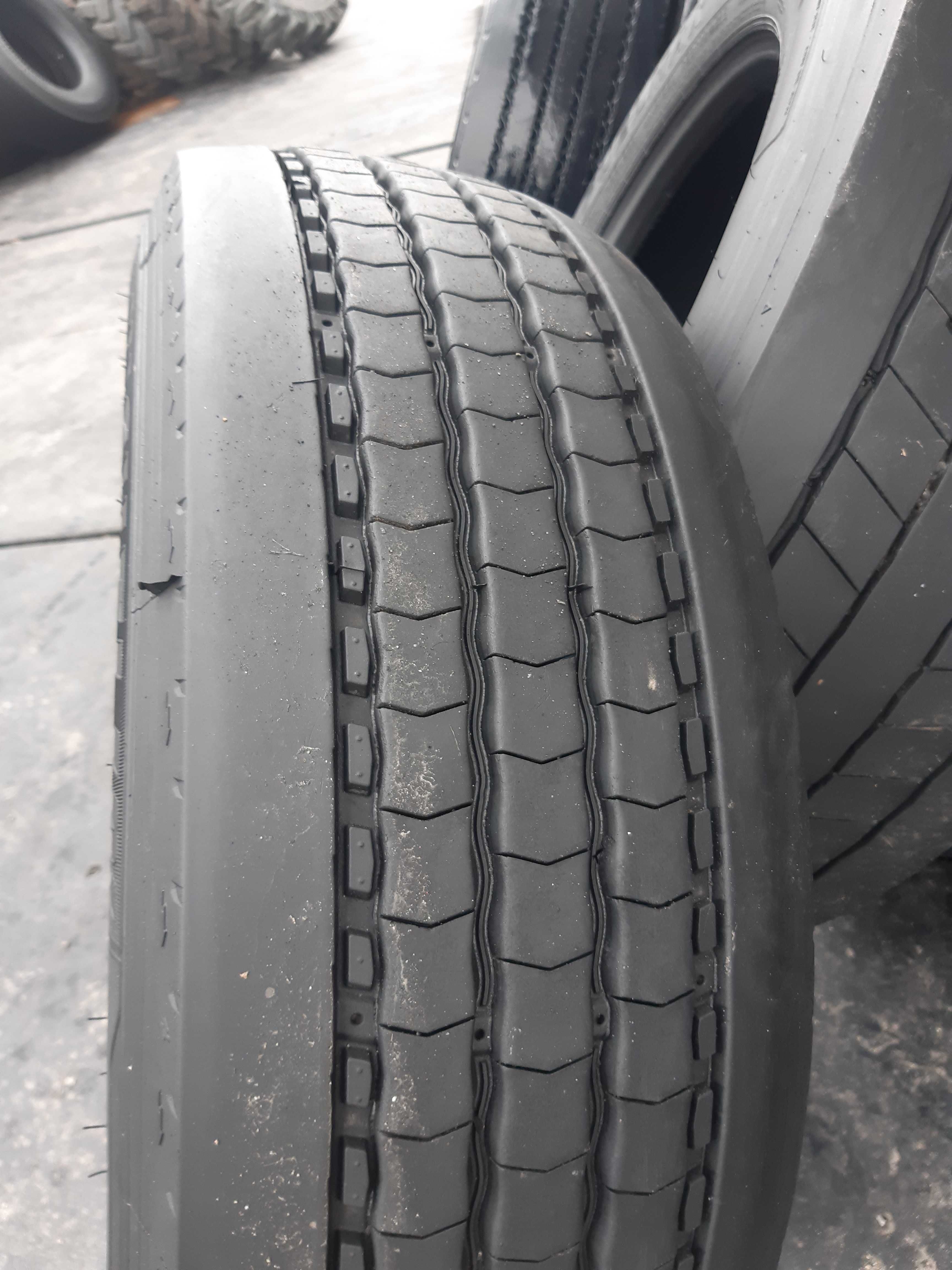 285/70R19.5 Michelin X Multi Z przód