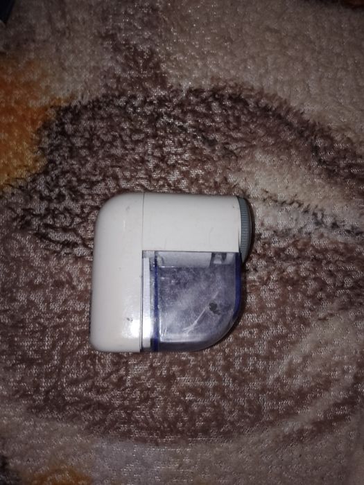 Машинка для стрижки катышков