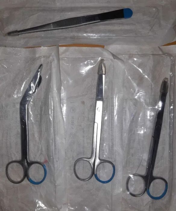 Продам медичні хірургічні ножиці