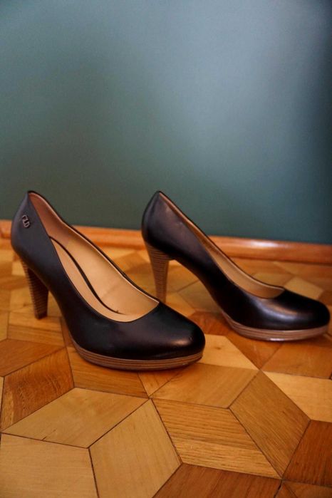 Szpilki 40 czarne buty obcasie klasyczne eleganckie skóra eko jak nowe