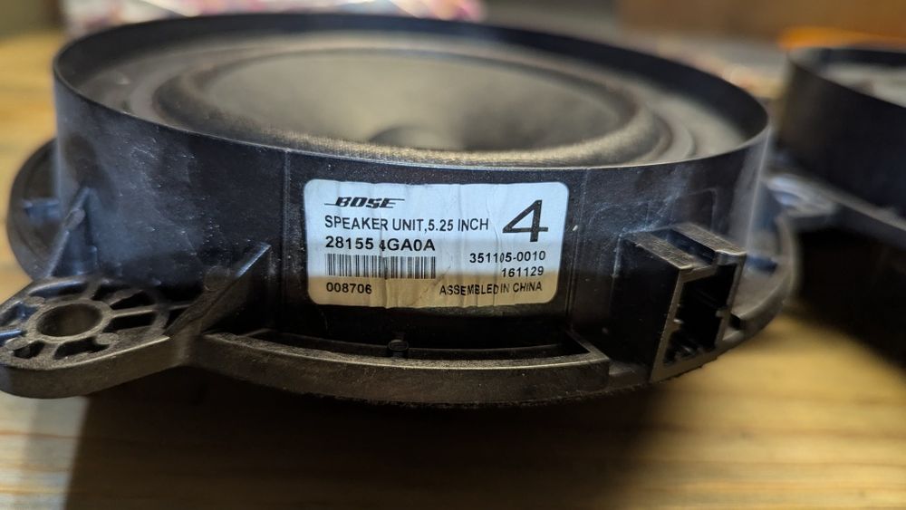 Динаміки Bose, в задні двері, для nissan rogue T32