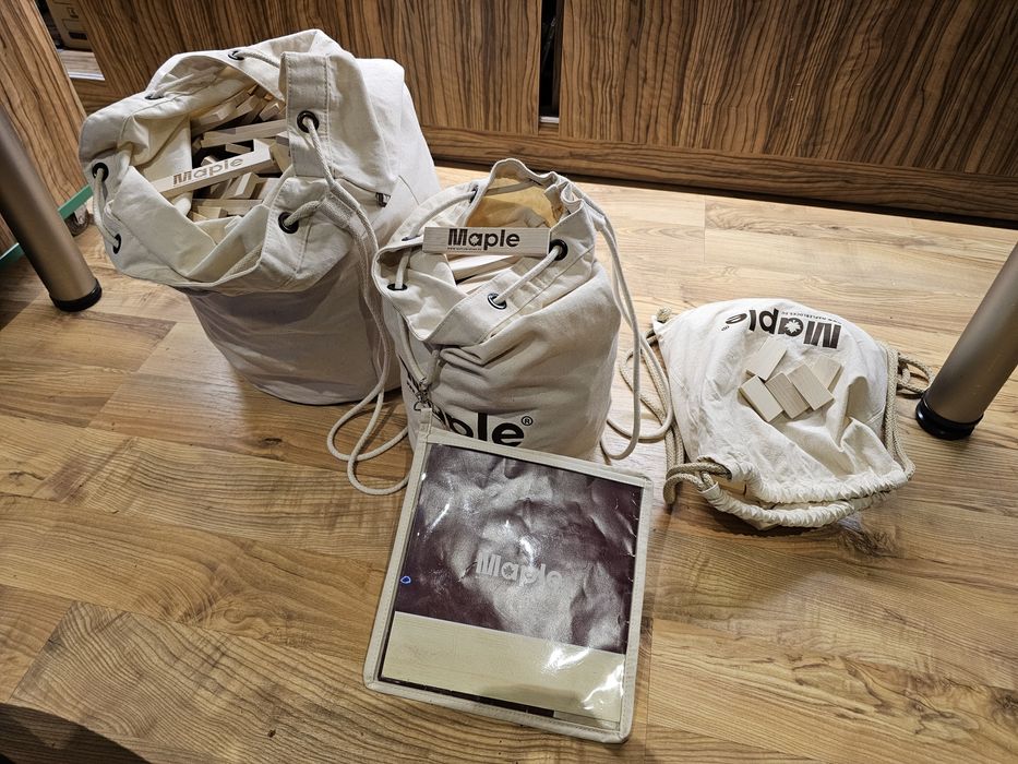 KlocKlocki maple duże (800 sztuk) i małe (250 sztuk)