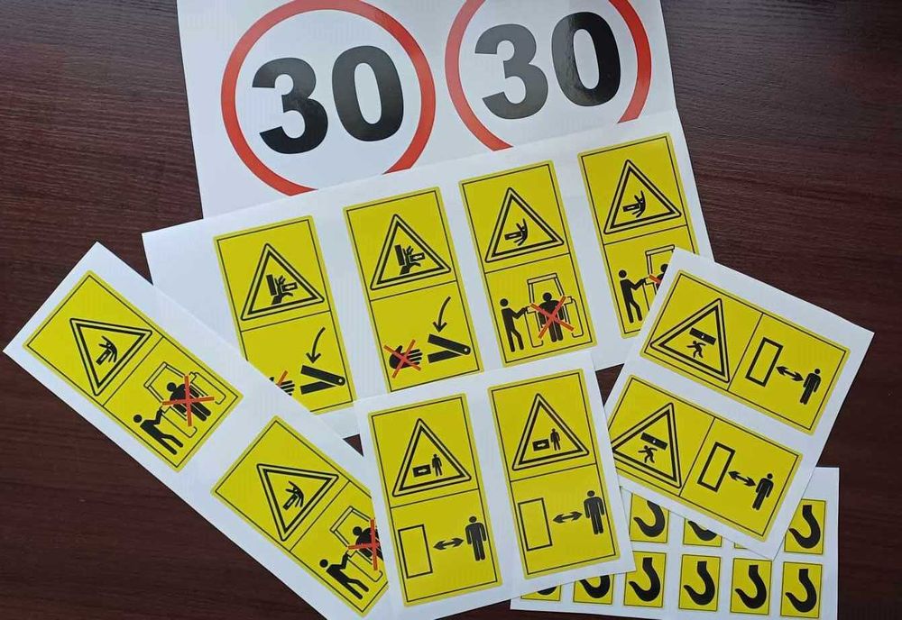 Naklejki maszyny budowlane rolnicze samochody Naklejki Mecalac 11CXi