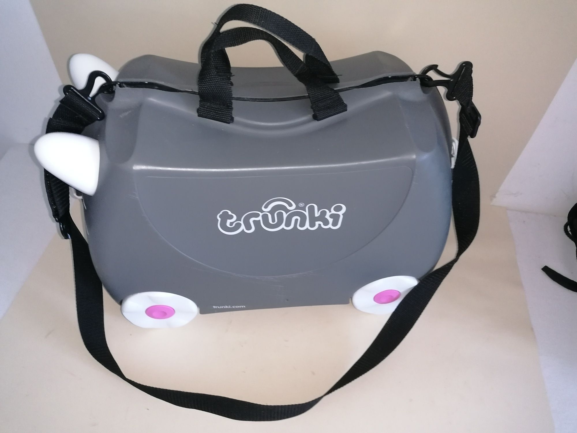 Trunki  Jeżdżąca Walizka Jeździk 3w1 Kotek Benny