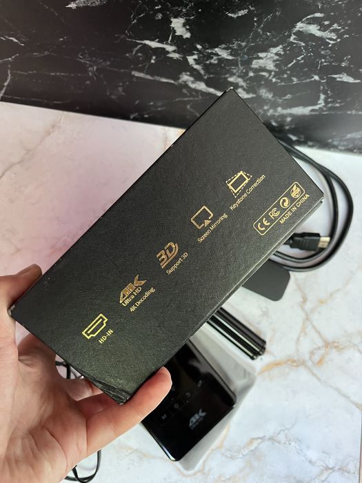 Портативный смарт проектор