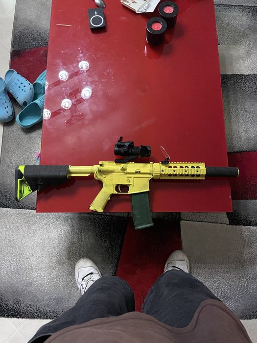 Airsoft m4 eletrica AEG com red dot full metal