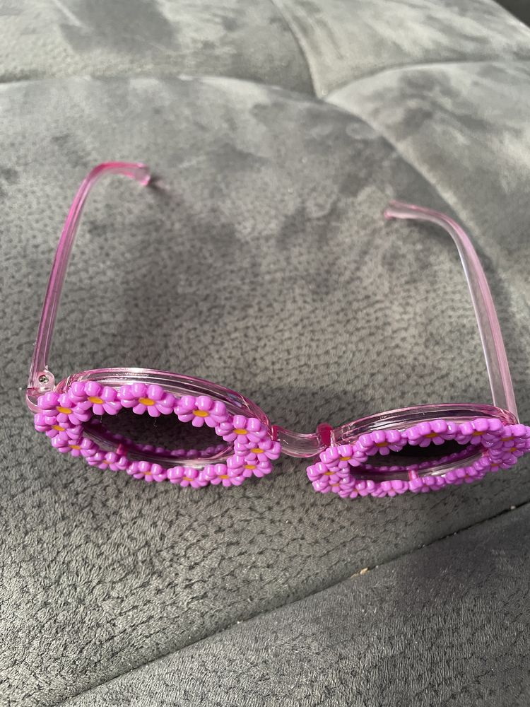 Okulary przeciwsloneczne w kwiatki dla dziewczynki