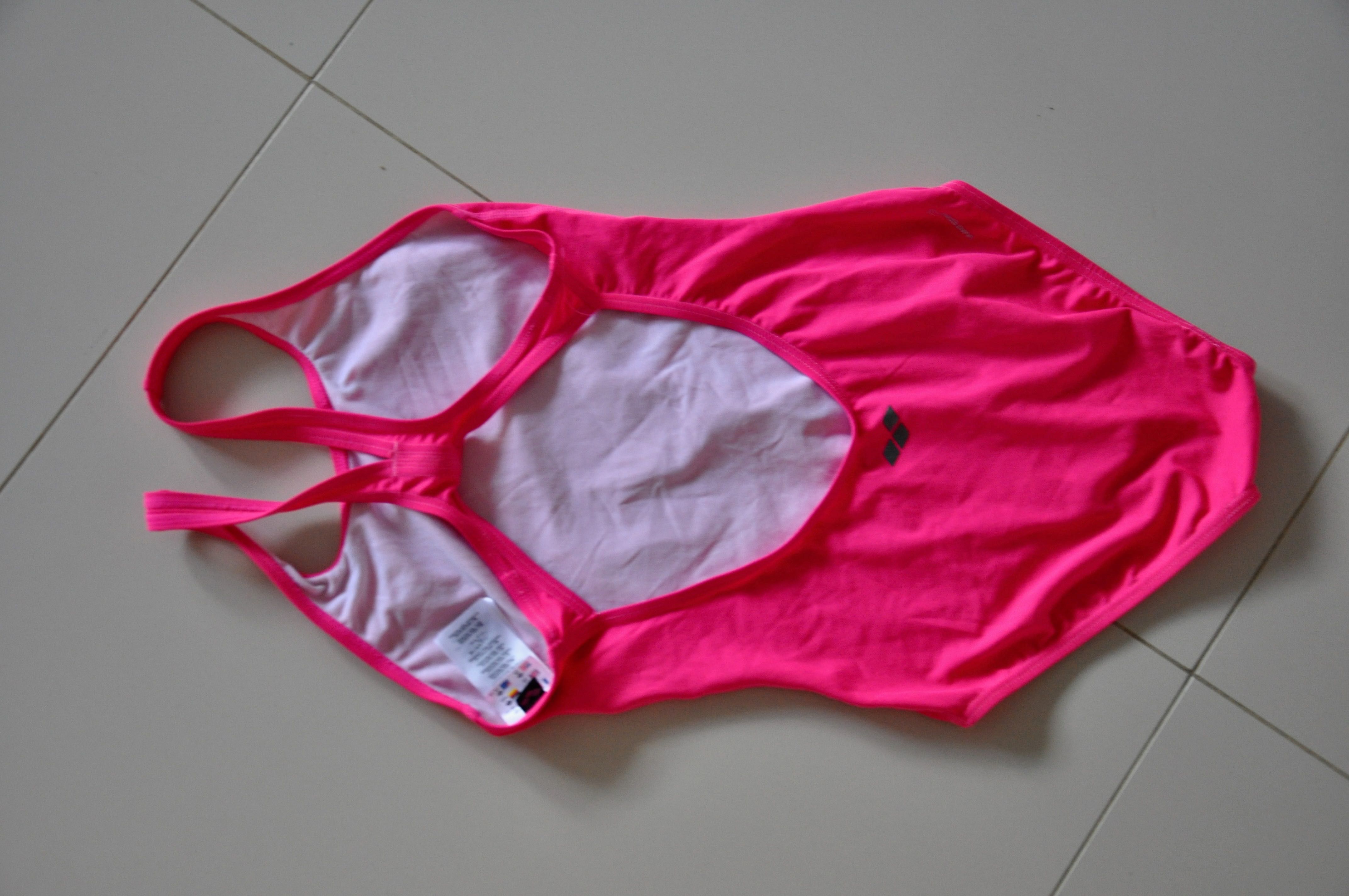 kostium kąpielowy pływacki ARENA 13/14 lat - 164 cm