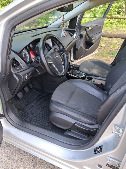 Opel Astra J Sports Tourer