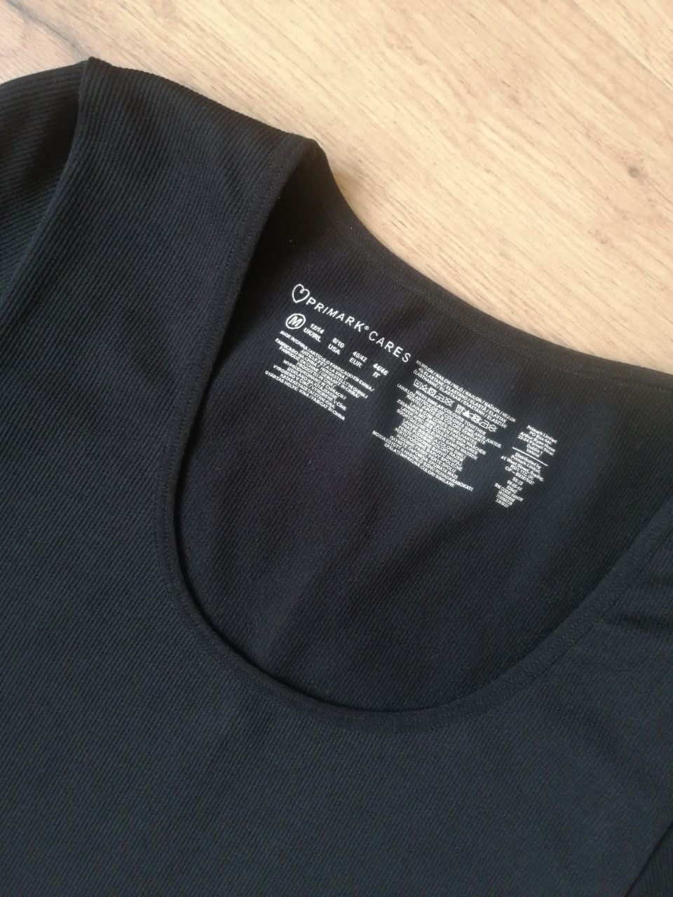 Primark... Crop top... Roz M