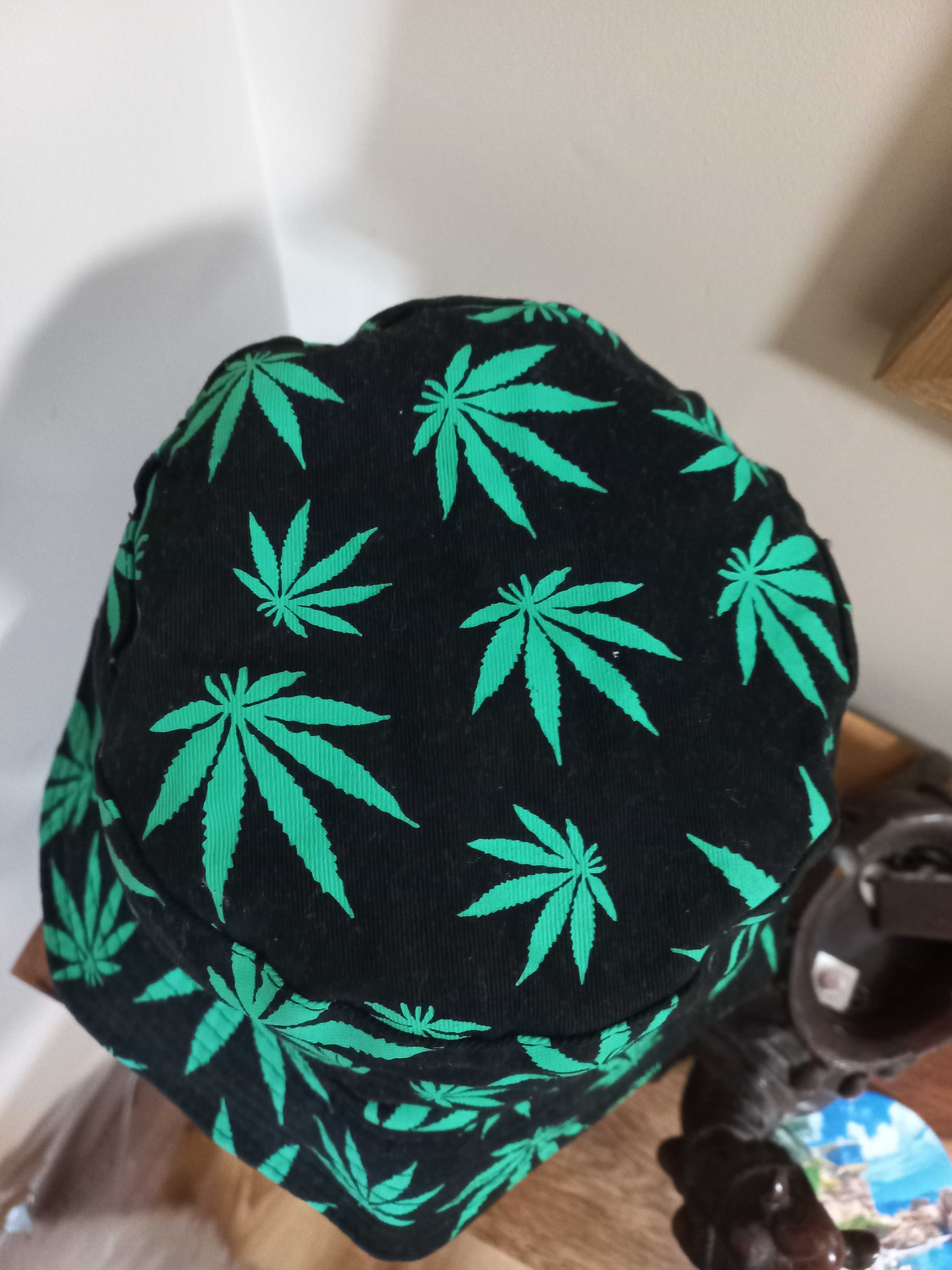 Kapelusz bucket hat dwustronny liście marihuany rybacki