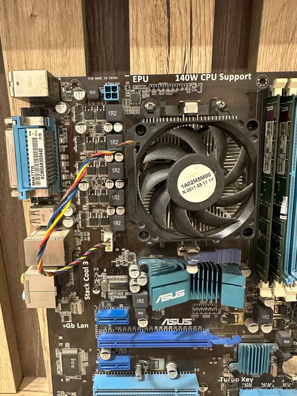 Материнська плата Asus M4A77TD + AMD Athlon II X2 250I + DDR3 4gb