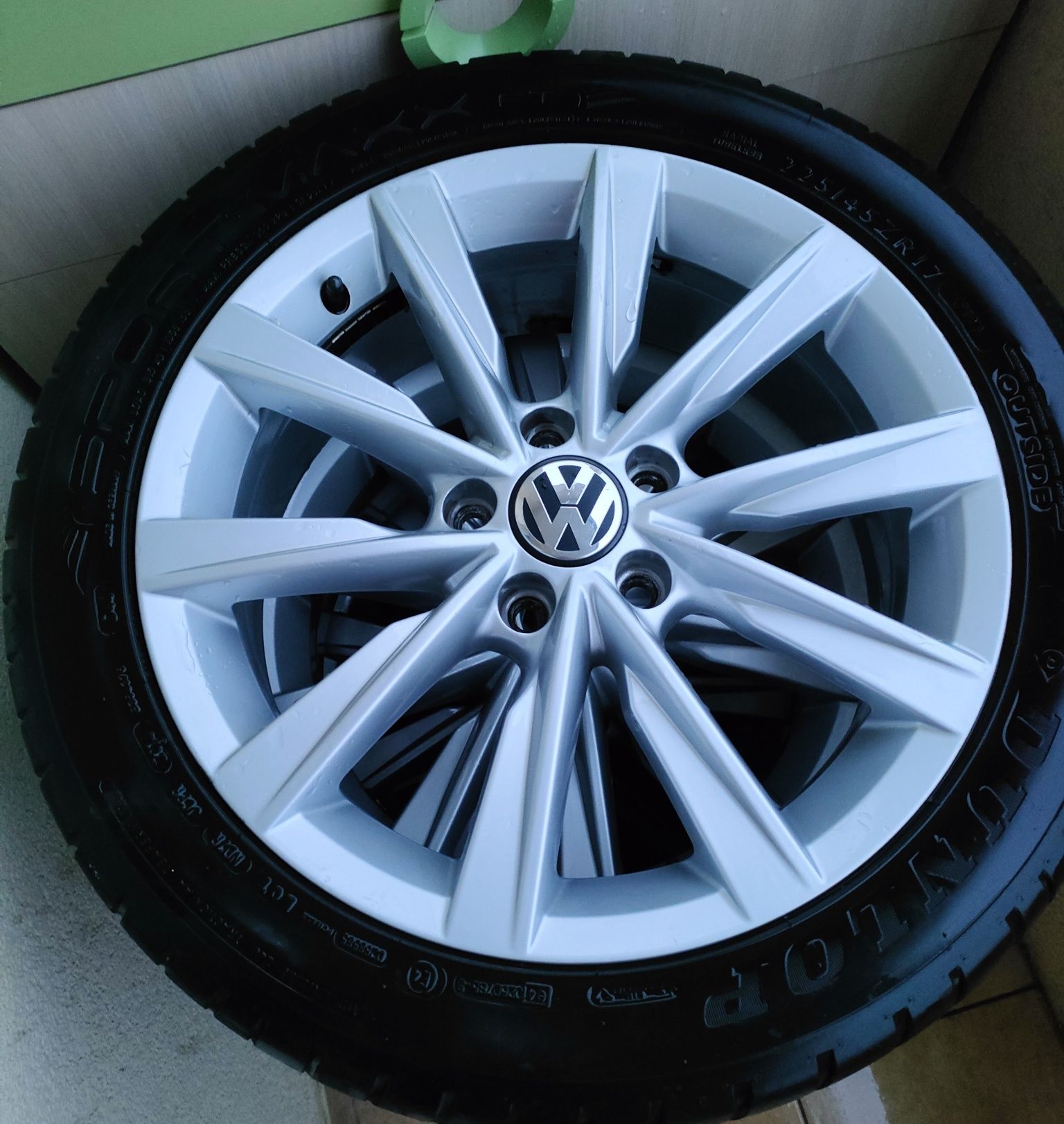 Felgi i opony vw R 17  5x112