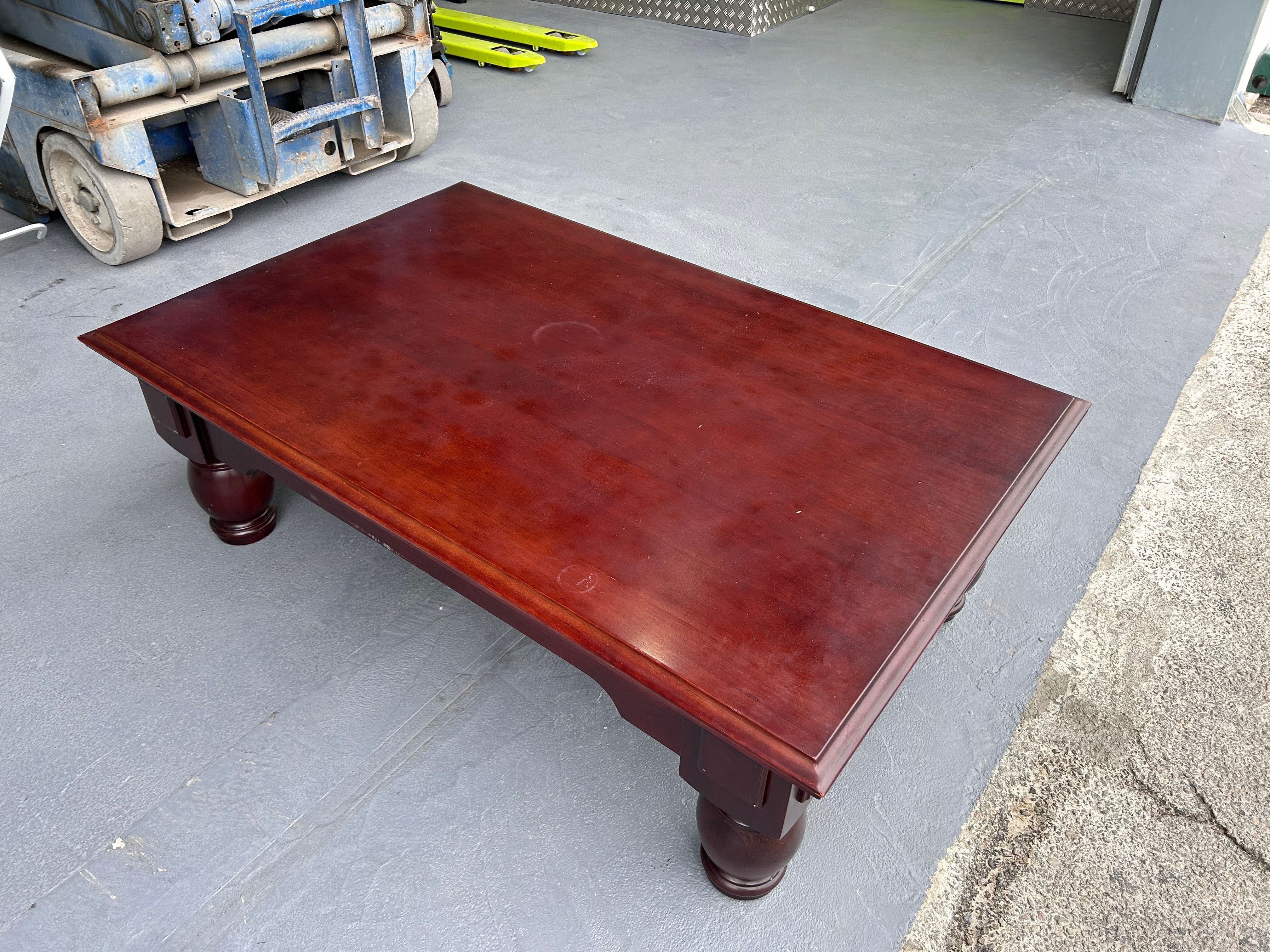 Mesa de sofá da África do Sul