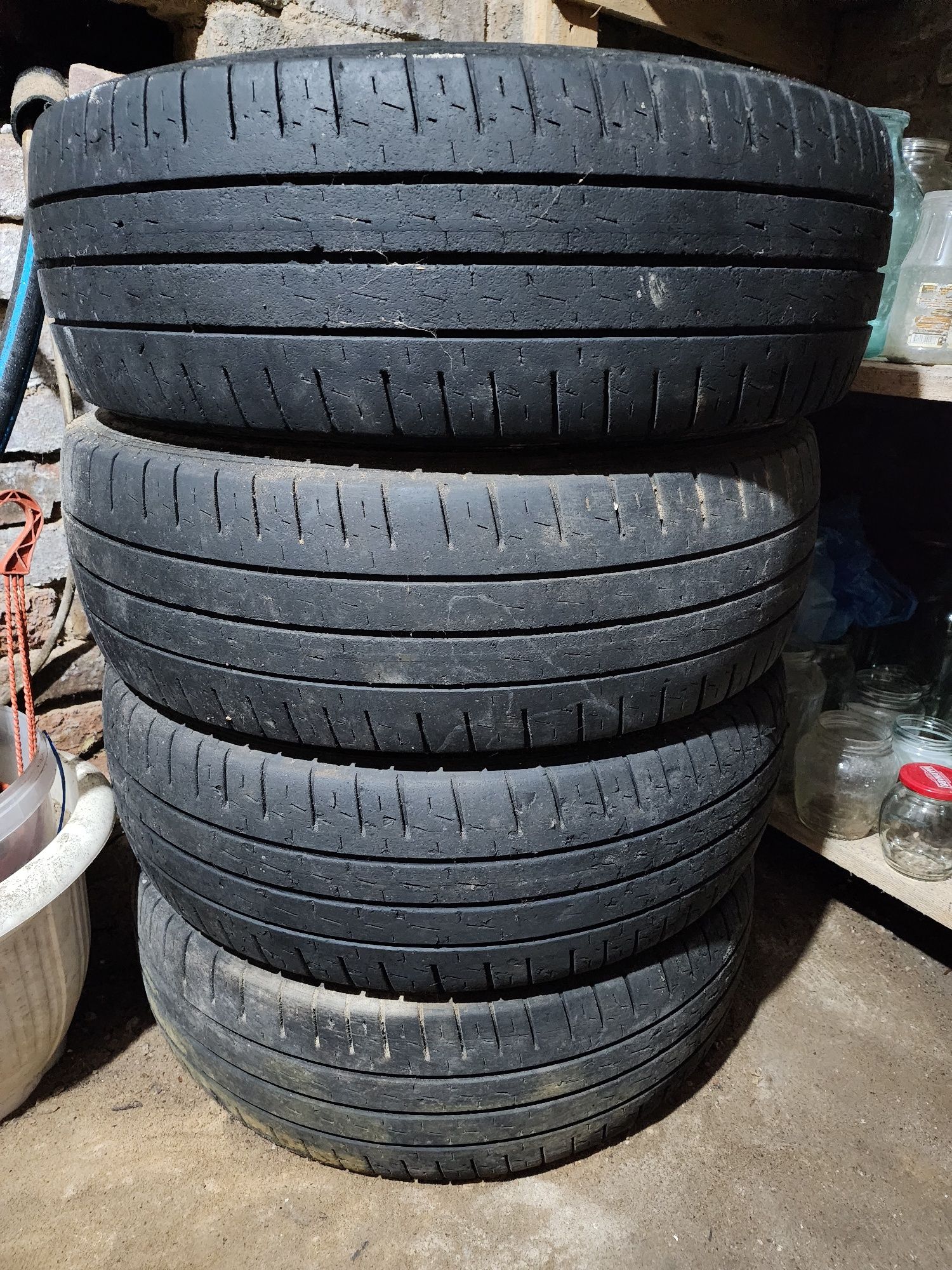 Шини літні Pirelli 215/70 R15C