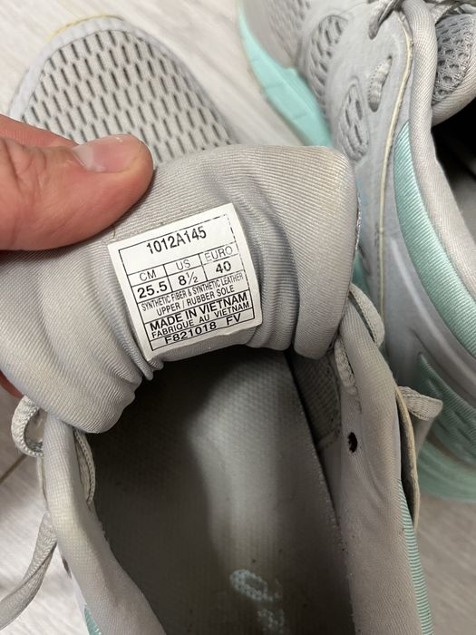 Кросівки жіночі спортивні Asics GT-4000 для бігу, залу 40р. 25,5см