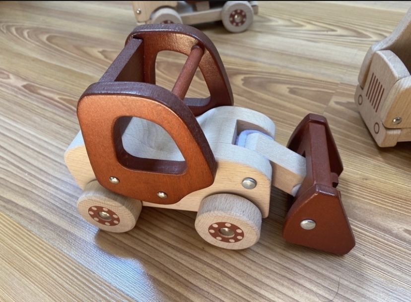 Playtive zestaw 3 drewnianych samochodów