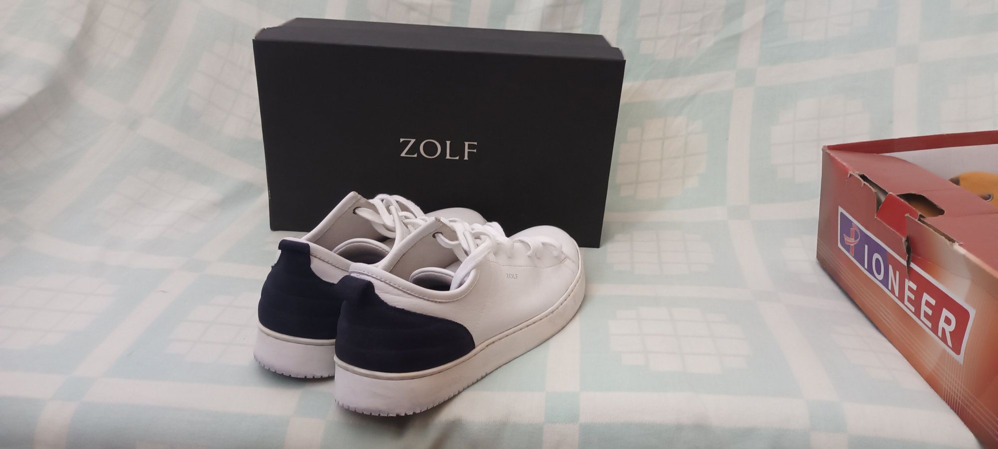 Sapatos marca Zolf tamanho 43