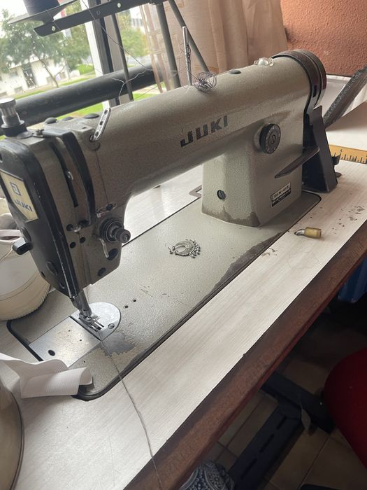 Maquina de costura industrial