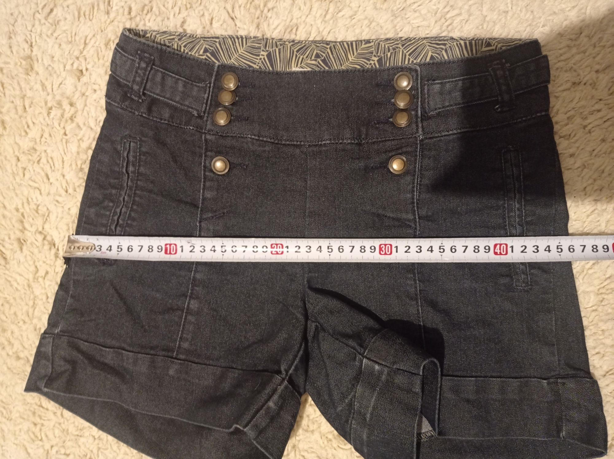 Krótkie spodenki szorty damskie Amisu Jeans 36