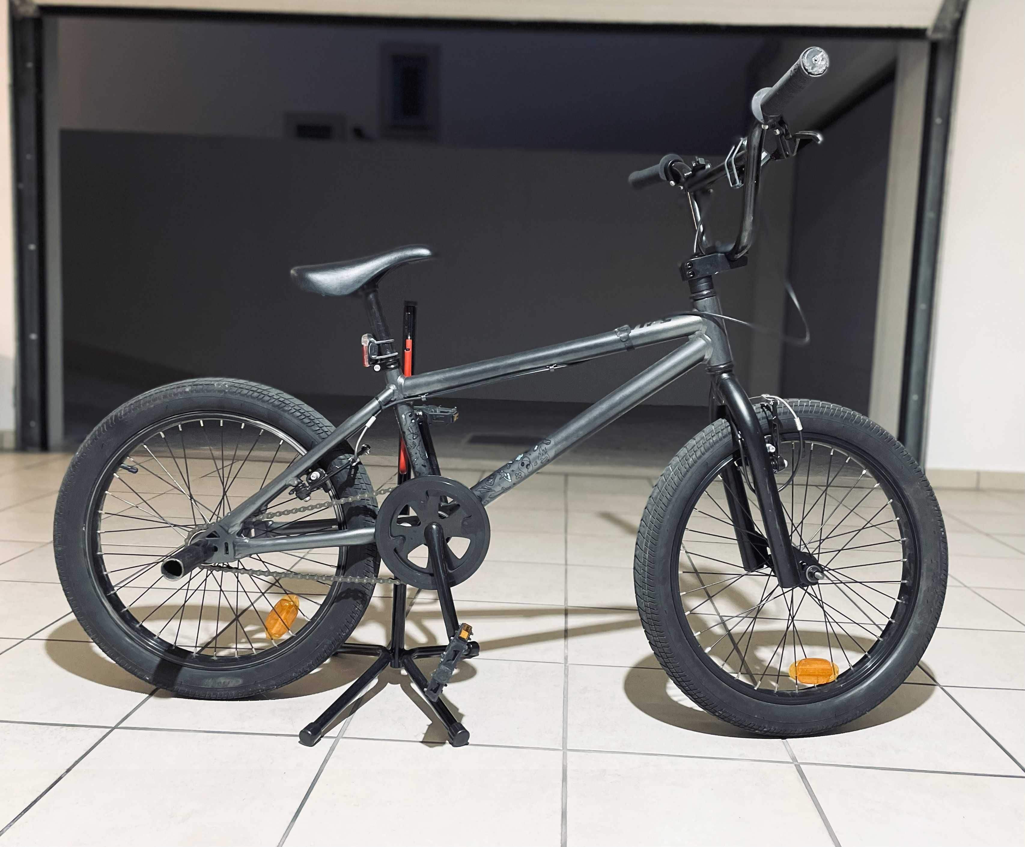 Bicicleta BMX Wipe Decathlon + oferta capacete