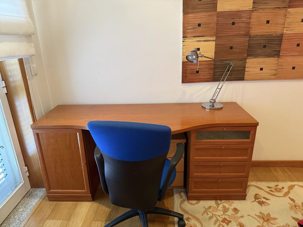 Quarto completo com cama de solteiro