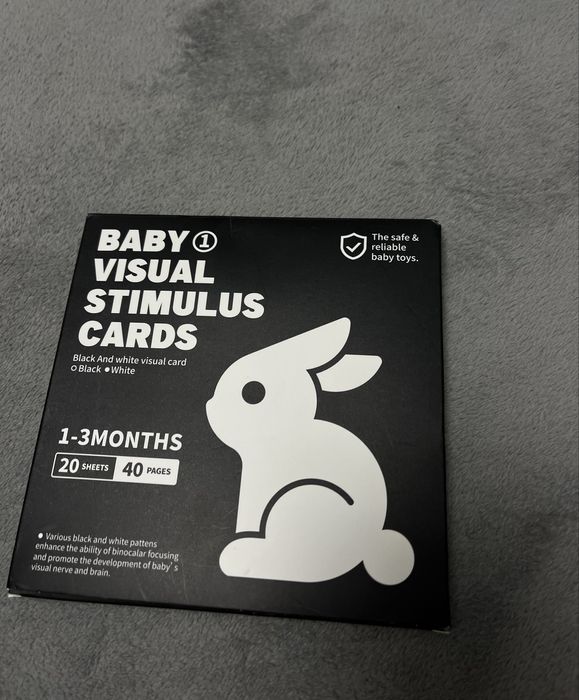 Чорно білі картки для новонароджених