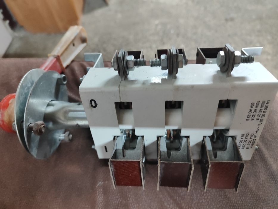 Продам рубільник