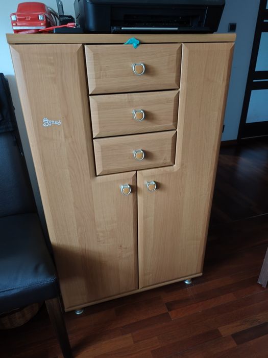 Meble do pokoju biura