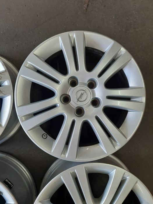(0162) Felgi 16" 5x110 ET 39 6,5j - Opel