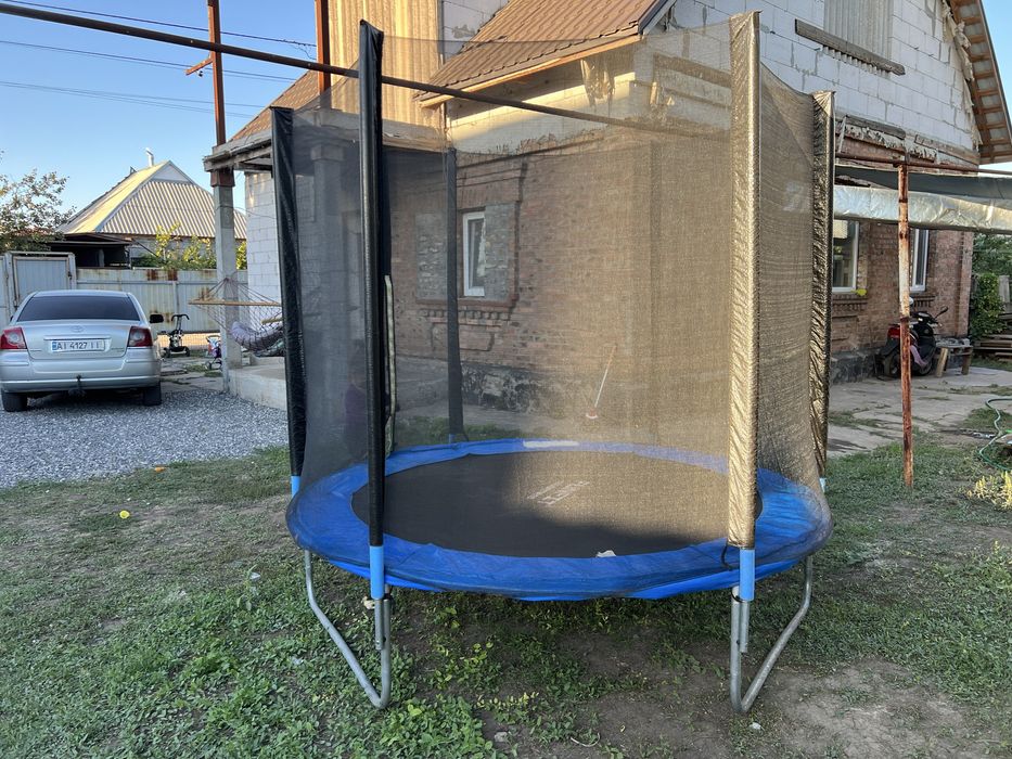 Продам батут в гарному станні