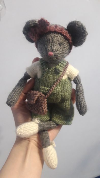 Вязаная игрушка, мышка