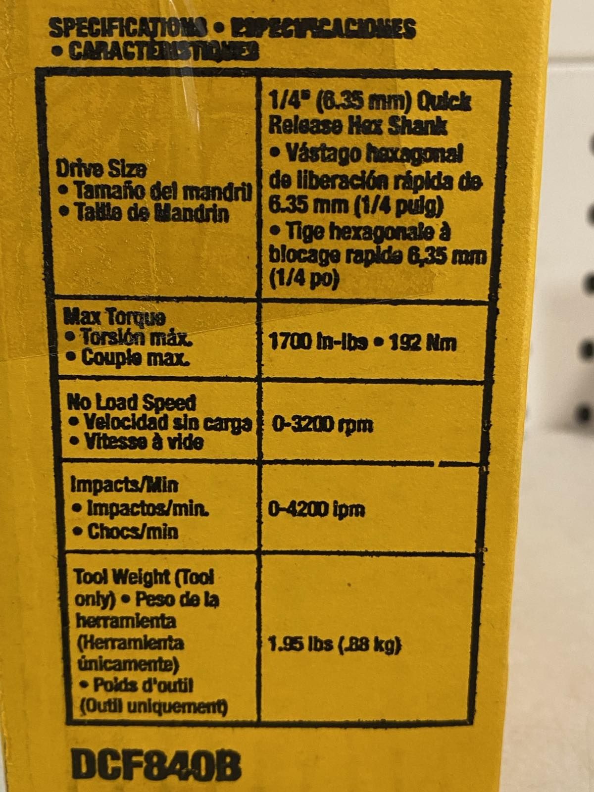 DeWalt DCF840 20V Max Brushless шуруповерт гайковерт 192 Нм Оригінал