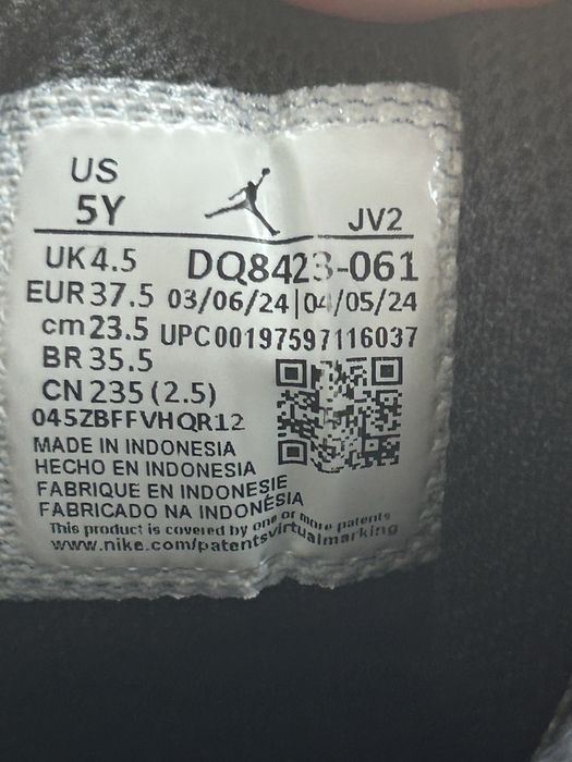 Buty NIKE  JORDAN  JV2  37.5 rozmiar