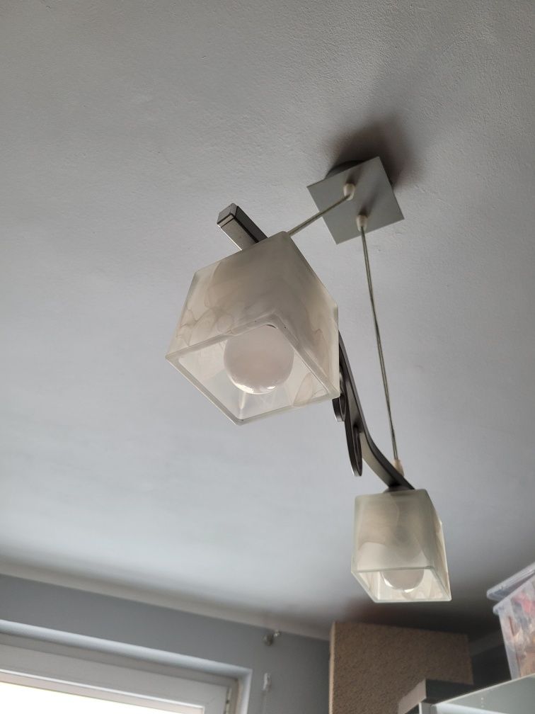 Lampa sufitowa na dwa klosze